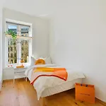 5 Apartment! *