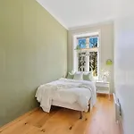 5 Apartment! *