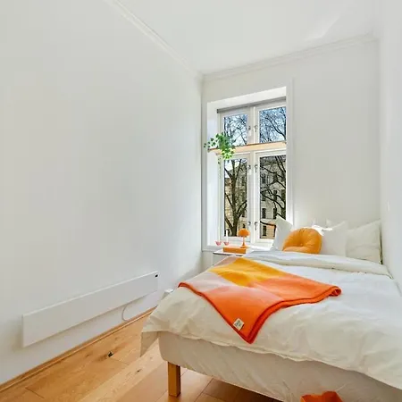 5 Apartment! *